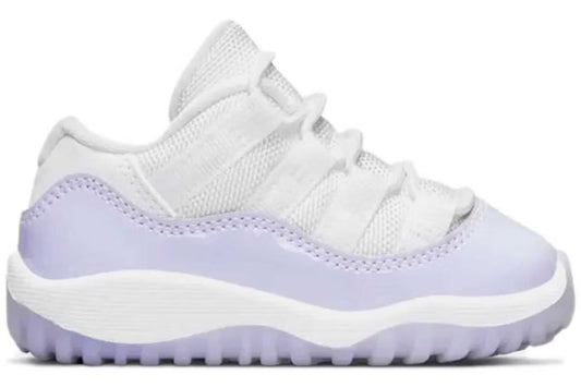 Jordan 11 Low Pure Violet